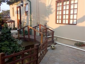 1 Bed Garden Cottage in Newlands