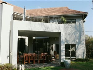 3 Bed House in Parktown North