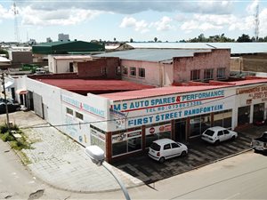 1174 m² Commercial space in Randfontein Central