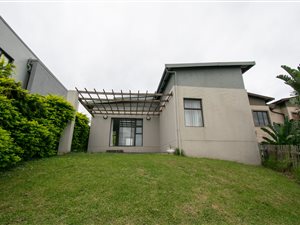 3 Bed House in Palm Lakes Estate