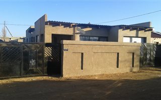 3 Bedroom House in Springs Central