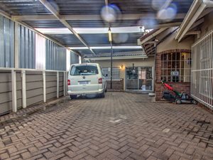 3 Bed House in Fishers Hill