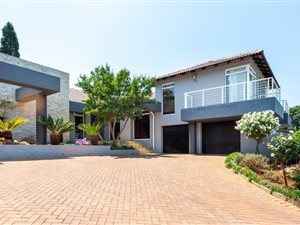 4 Bed House in Dewetshof