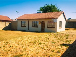 3 Bed House in Lenasia