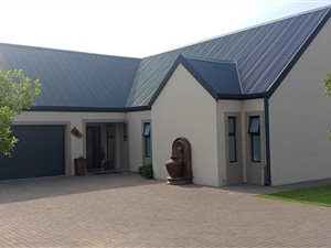 3 Bed House in Heron Banks Golf And River Estate