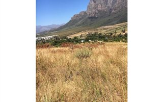 1.1 ha Land available in Pniel