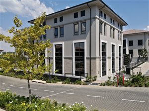 30 m² Office Space in Magaliessig