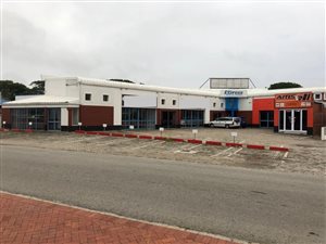 100 m² Commercial space in Newton Park