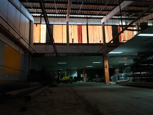 780 m² Industrial space in Mobeni