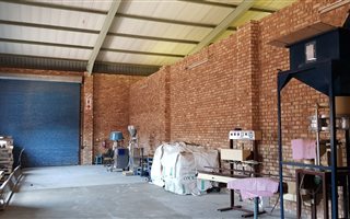 220 m² Commercial space in Monavoni