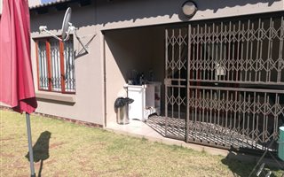 3 Bedroom Townhouse in Country View