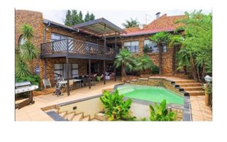 5 Bedroom House in Bassonia