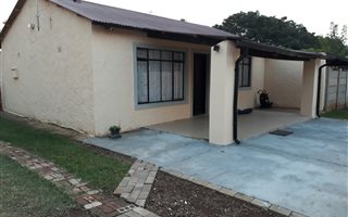 2 Bedroom House in Daspoort