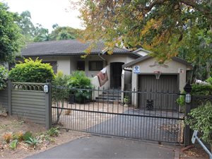 4 Bed House in Yellowwood Park