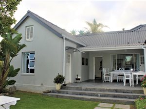 7 Bed House in Eastcliff