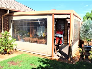 2 Bed Townhouse in Rietvalleirand