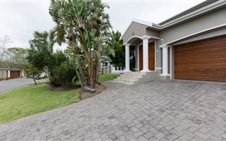 3 Bedroom House in Kingswood Golf Estate