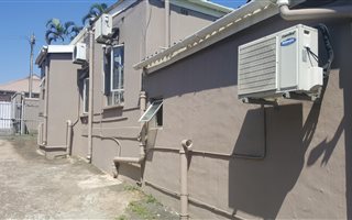 9 Bedroom House in Stamford Hill