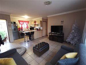 2 Bed Townhouse in Wilgehof