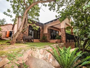 3 Bed House in Sonheuwel