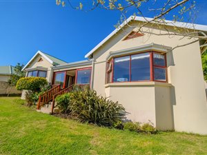 4 Bed Townhouse in Oatlands North
