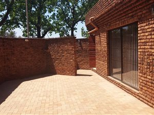 3 Bed Townhouse in Presidents Dam