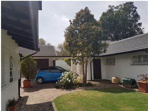 4 Bed House in Lombardy East