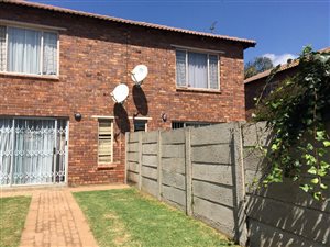 2 Bed House in Florida Glen