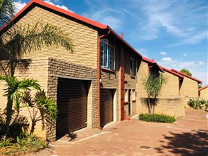 3 Bed Townhouse in Moreleta Park