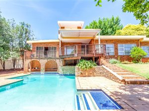 4 Bed House in Constantia Kloof