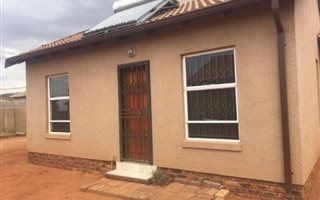 2 Bedroom House in Lenasia