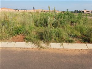 1123 m² Land available in Aerorand