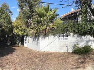 3 Bed Townhouse in Parkhurst