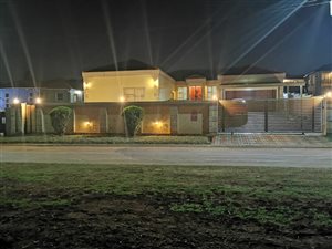 3 Bed House in Clayville