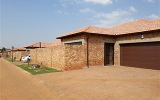 3 Bedroom Cluster in Jansen Park