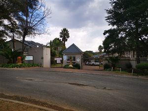 2 Bed Apartment in Constantia Kloof