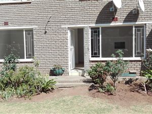 2 Bed Apartment in Krugersdorp Central