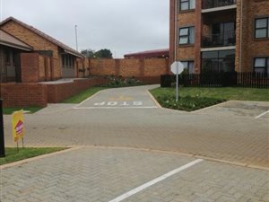 3 Bed Apartment in Brentwood Park