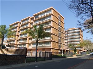 2.5 Bed Flat in Sunnyside