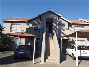 2 Bed Townhouse in New Redruth