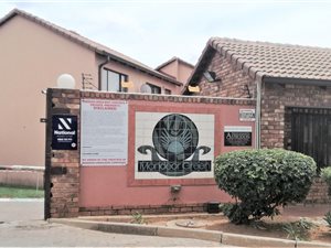 2 Bed Townhouse in Mondeor