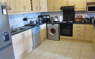 3 Bedroom Townhouse in Edgemead