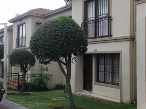 3 Bedroom Duplex in Whitney Gardens