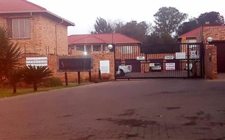 2 Bedroom Townhouse in Glen Marais