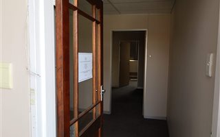 250 m² Commercial space in Westdene