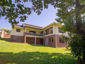 5 Bed House in Shelly Beach