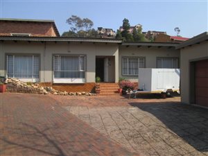 4 Bed House in Roodekrans