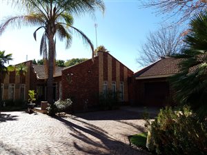 4 Bed House in Flimieda