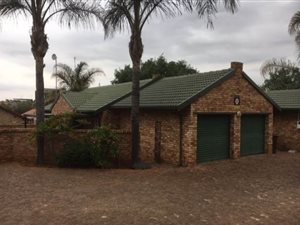 3 Bed Townhouse in Highveld