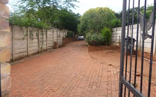 2 Bedroom House in Monument Park